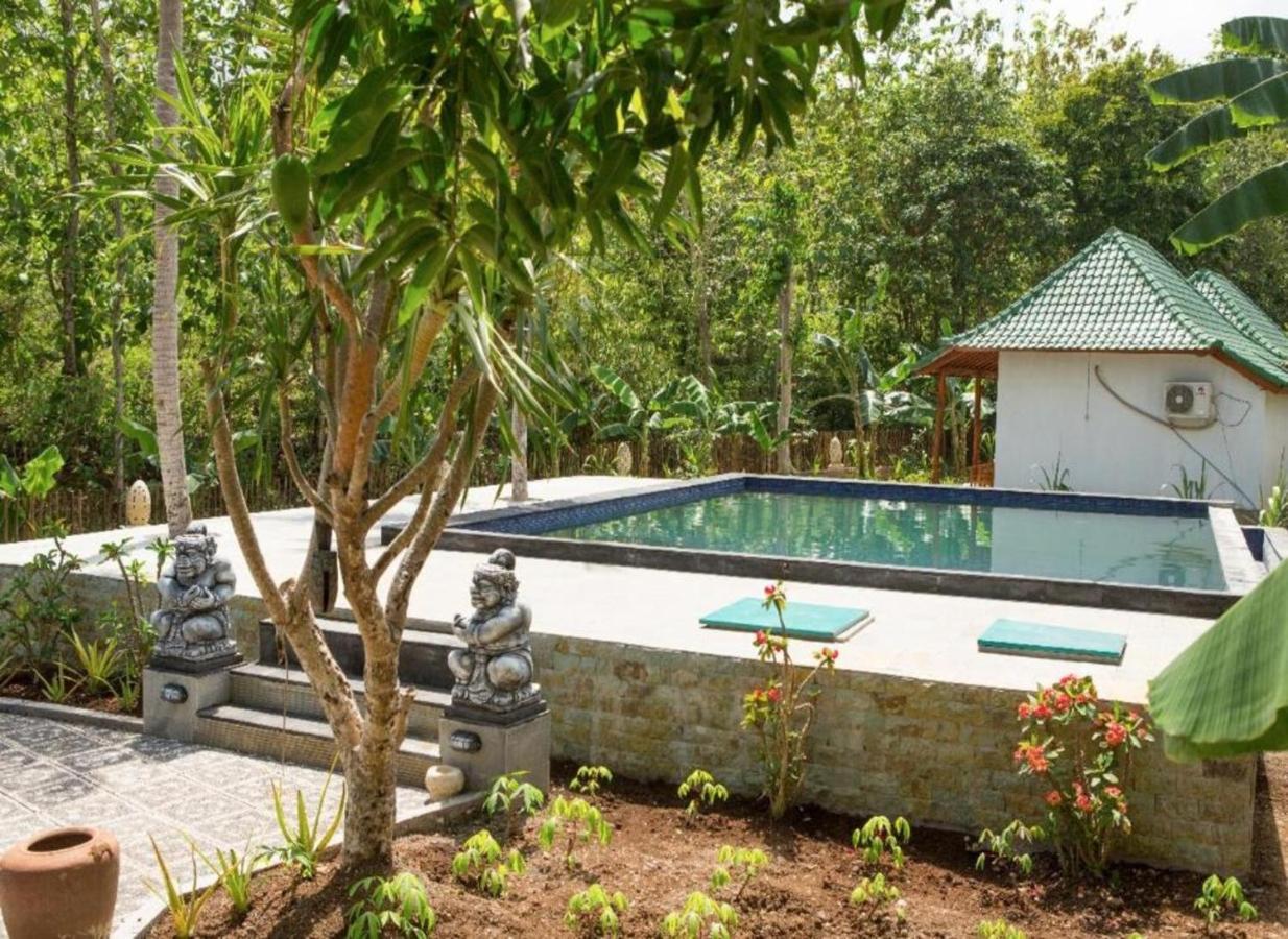 Kubu Reot Taman Asri Villa Batumadeg Exterior photo